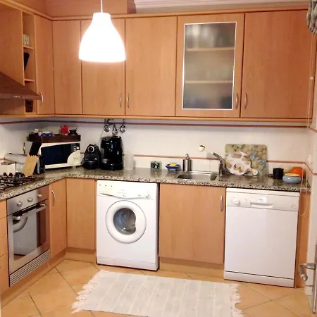 2 Bedrooms At Olhos De Agua 200 M Away From The With Shared Pool Garden And Wifi * Olhos de Agua (Albufeira)